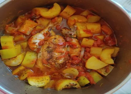 Coquelet aux courgettes et pommes de terre
