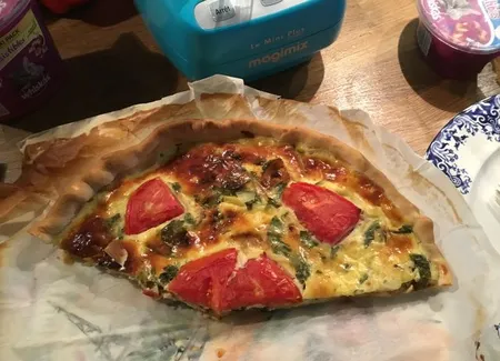 Tarte aux courgettes au fromage ail et fines herbes