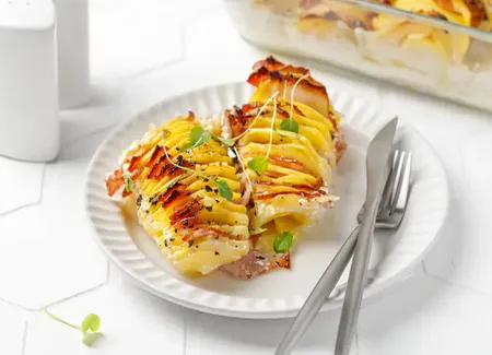 Gratin de pommes de terre au jambon et à la mozzarella