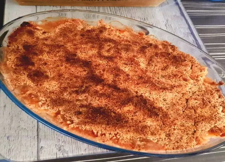 Crumble poire, pomme et fraises