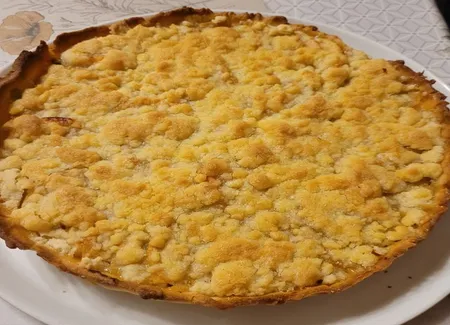 Tarte pomme et compote rhubarbe avec son crumble