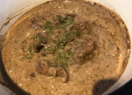 Civet de biche à la gelée de framboises