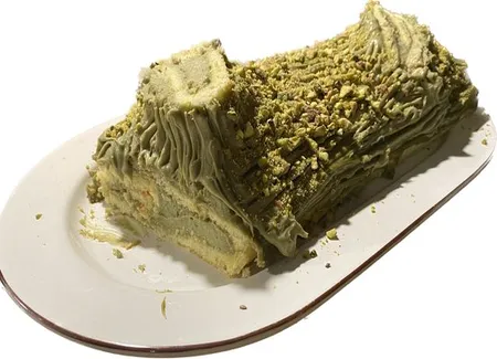 Bûche de noël pistachée