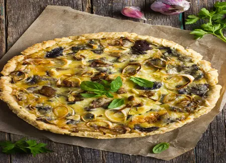 Tarte aux poireaux, lardons et champignons