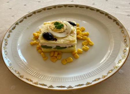 Causa rellena (purée fourrée - recette péruvienne)