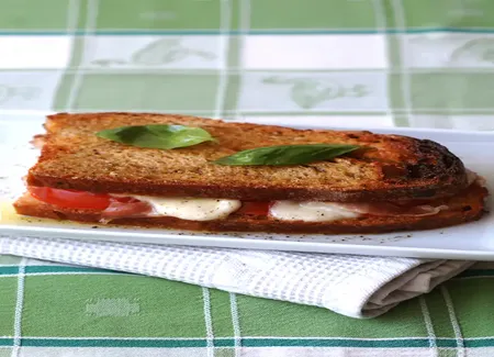 Croque monsieur à l'italienne