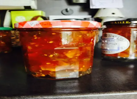 Confiture à la pomme et à la tomate verte