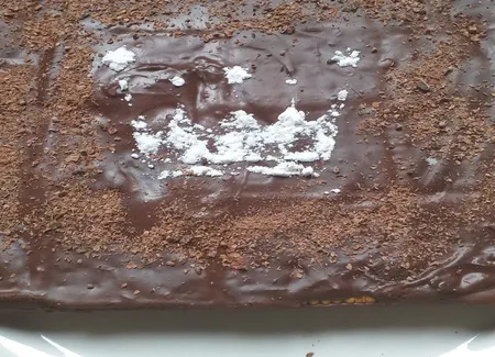 Gâteau aux petits-beurres et chocolat sans cuisson