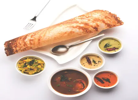 Dosa (crêpe indienne) et sauces à déguster devant le ballet la bayadère