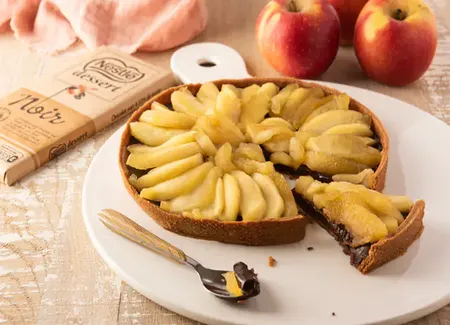 Tarte aux pommes et chocolat nestlé dessert®