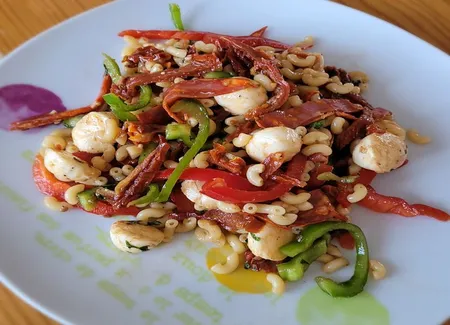 Salade de pâtes à l'espagnol