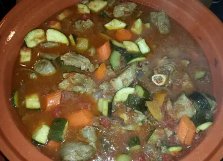 Tajine d'agneau aux légumes et citrons confits