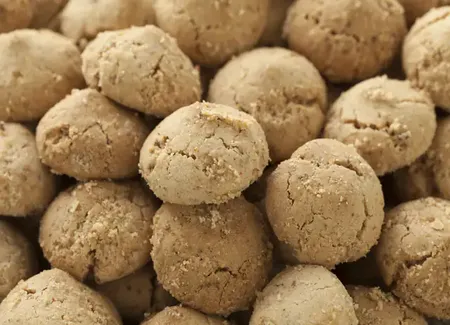 Ghoriba (biscuits à la cannelle)