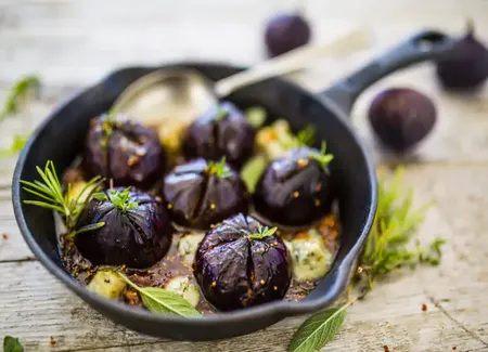 Figues rôties à l'ail