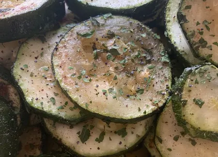 Courgettes sautées à l'ail et au persil