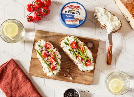 Tartines de printemps au chèvre frais