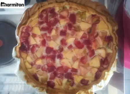 Tarte multi-fruits (pomme, fraises, poire, kiwi)