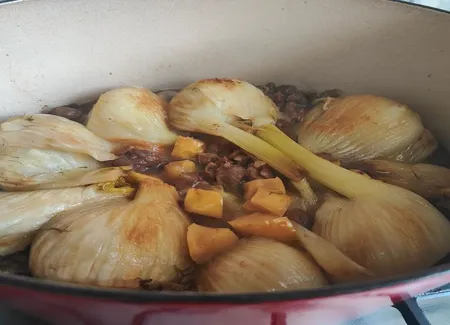 Fenouil braisé aux pommes et aux châtaignes