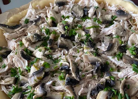 Tarte au poulet et aux champignons