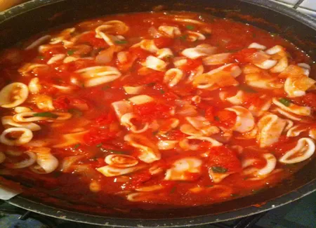 Calmars (ou calamars) tomates crème
