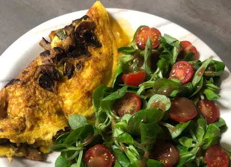 Omelette aux courgettes et au chèvre