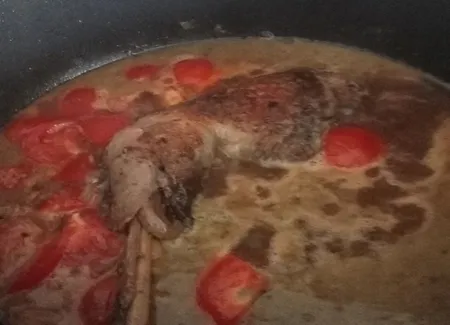 Cuisses de pintades à la tapenade et aux olives