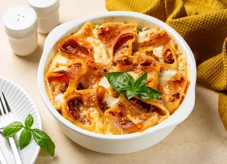 Pâtes farcies au boeuf, à la ricotta et au bouillon kub® ail et persil maggi®