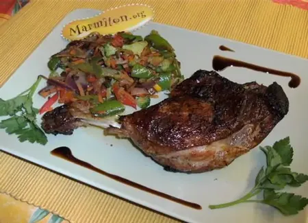 Canard mariné au miel et cinq épices