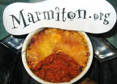 Petits gratins de riz à la tomate et aux oignons