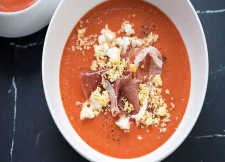 Soupe froide à l'espagnole (salmorejo)