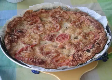 Tarte aux tomates et aux trois fromages