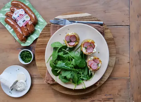 Tartelettes pommes de terre, chèvre et saucisse de montbéliard