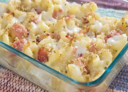 Gratin de macaronis au gruyère et au jambon fumé de ma grand-mère