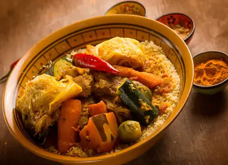 Couscous d'agneau traditionnel (d'algérie)