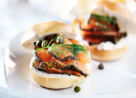 Mini bagels maison au saumon fumé