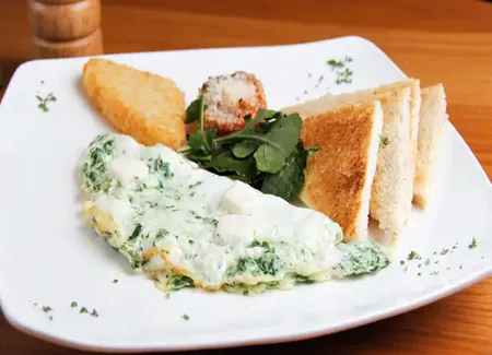 Omelette blanche aux herbes