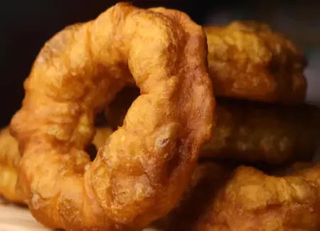 Beignets de semoule (sfenj algériens)