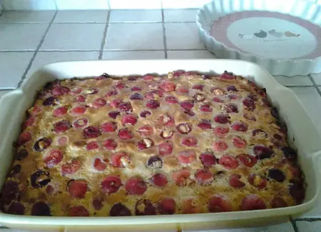 Clafoutis à la farine sans gluten et à la boisson de riz