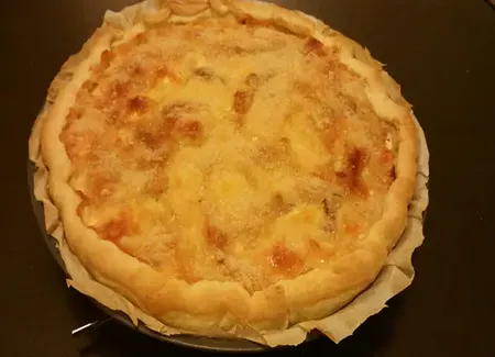 Tarte au jambon cru, feta et légumes du soleil