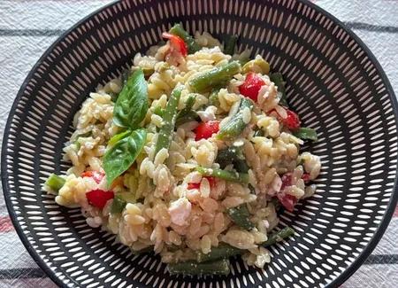 Méli-mélo d'orzo et de verdure