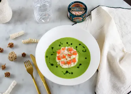 Gaspacho vert, crabe et pamplemousse