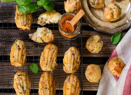 Madeleines salées jambon et roquefort