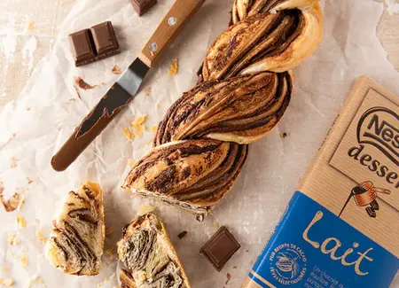 Tresse feuilletée au chocolat au lait nestlé dessert®
