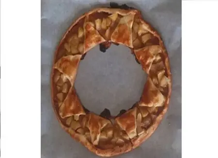 Tarte étoile pomme cannelle caramel beurre salé
