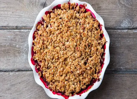 Crumble aux fruits et aux flocons d'avoine