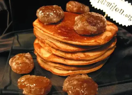 Pancakes à la crème de marrons et marrons glacés