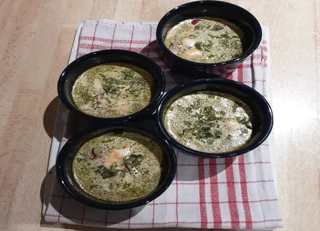 Oeufs cocotte tomate mozzarella