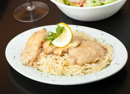 Suprêmes de volaille à la crème citronnée