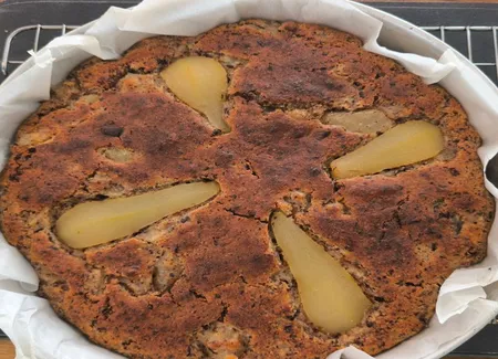 Gâteau au yaourt,poire chocolat amande