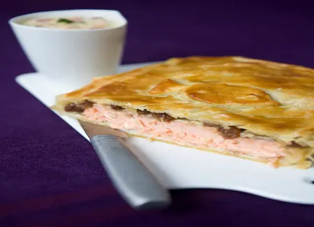 Tourte de poisson au gingembre et raisins